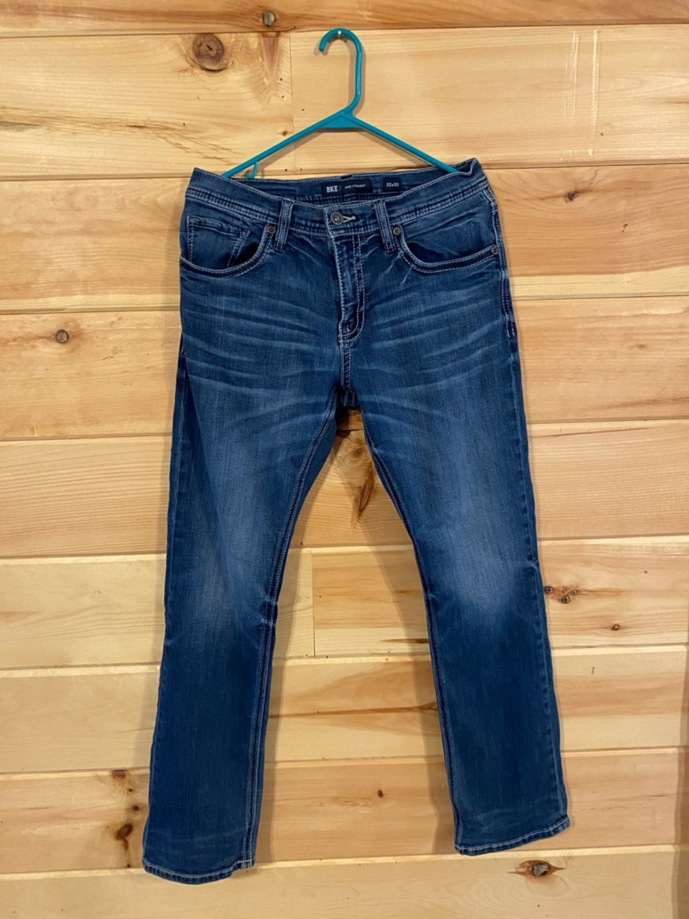 BKE Jeans $25. 32x 32. Slim Straight Men's Jeans in Dark Indigo Wash